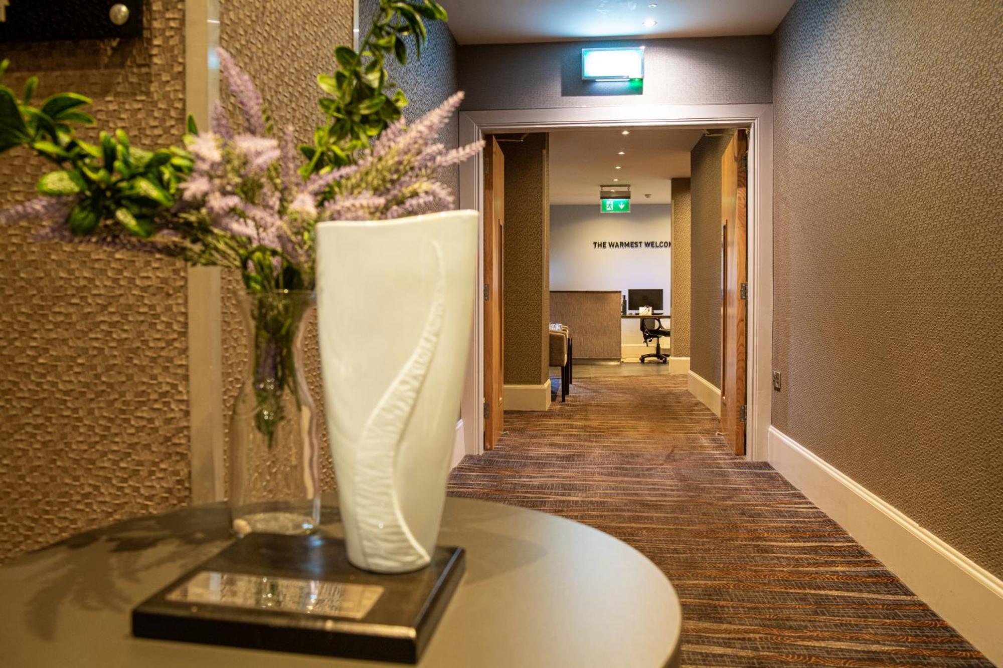 The Enniskillen Hotel And Motel Exteriér fotografie