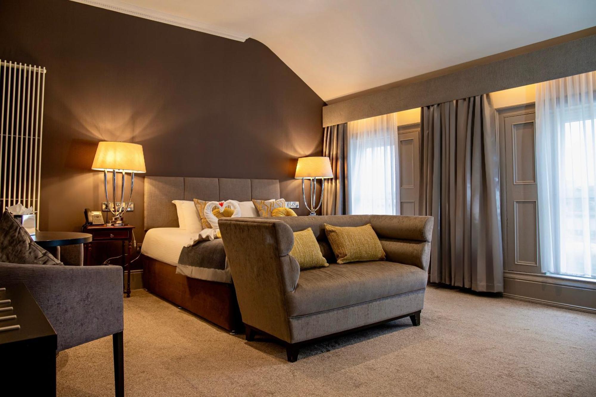 The Enniskillen Hotel And Motel Exteriér fotografie